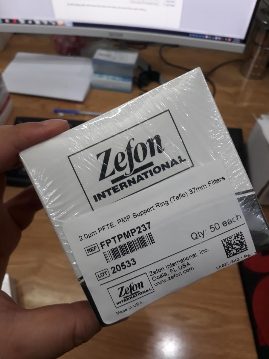 FPTPMP237: Màng lọc PTFE với vòng hỗ trợ PMP, cỡ lỗ 2.0um, đường kính 37mm, 50 cái/ hộp, hãng Zefon, Mỹ